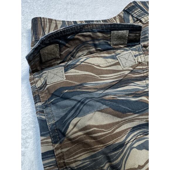 L.L.Bean Riverton Print Cargo Shorts Size 36 Rare Camo Nylon Blend VHTF - Picture 3 of 9